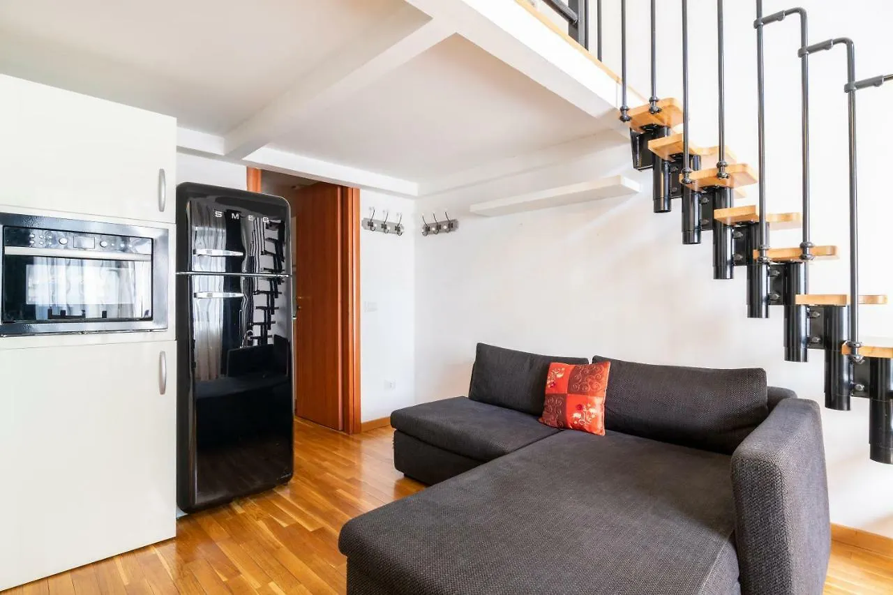 Apartament Primopiano - Inama Mediolan 0*,  Włochy